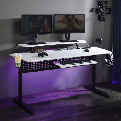 Acme Vildre Gaming Desk with USB Model 93134
