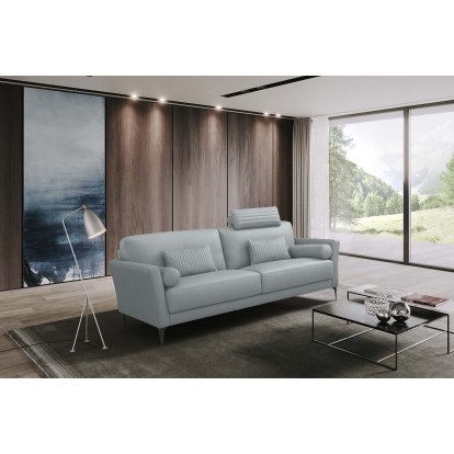 Acme Tussio Sofa with 5 Pillows Model LV00946