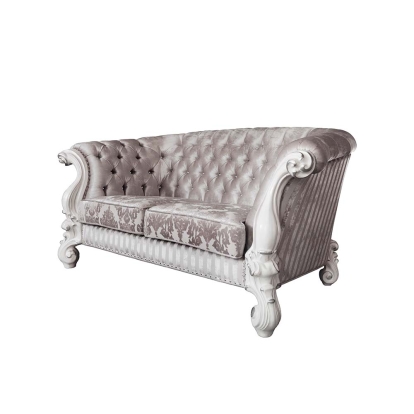 Acme Versailles Loveseat with 5 Pillows Model LV01395