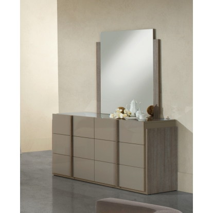 LA Furniture Marcela Italian Modern Mirror VGACMARCELA-MIR Contemporary Style by Vig Furnitrue Number 73388 Catch Home Goods
